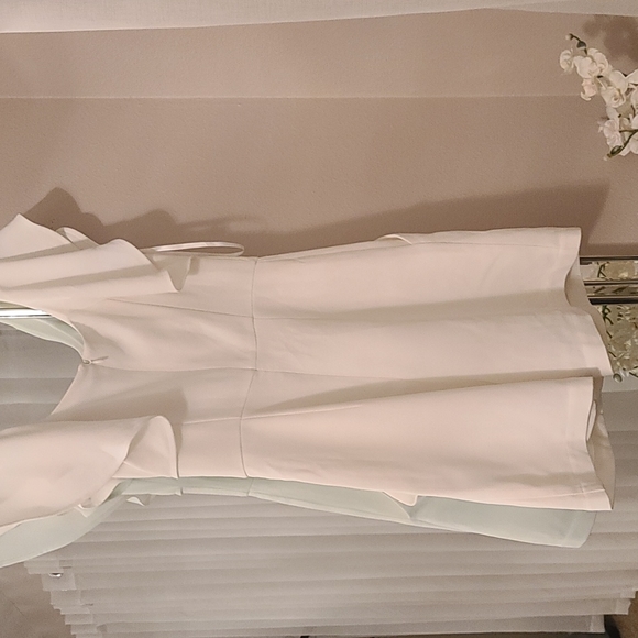 French Connection SMR white romper with pockets, size 4 - Picture 6 of 7